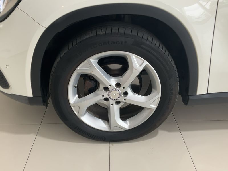Mercedes-Benz GLA-Klasse GLA 220 d 4Matic Urban 2017 – снимка 3