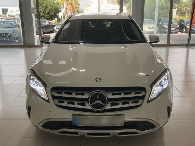 Mercedes-Benz GLA-Klasse GLA 220 d 4Matic Urban 2017 – снимка 14