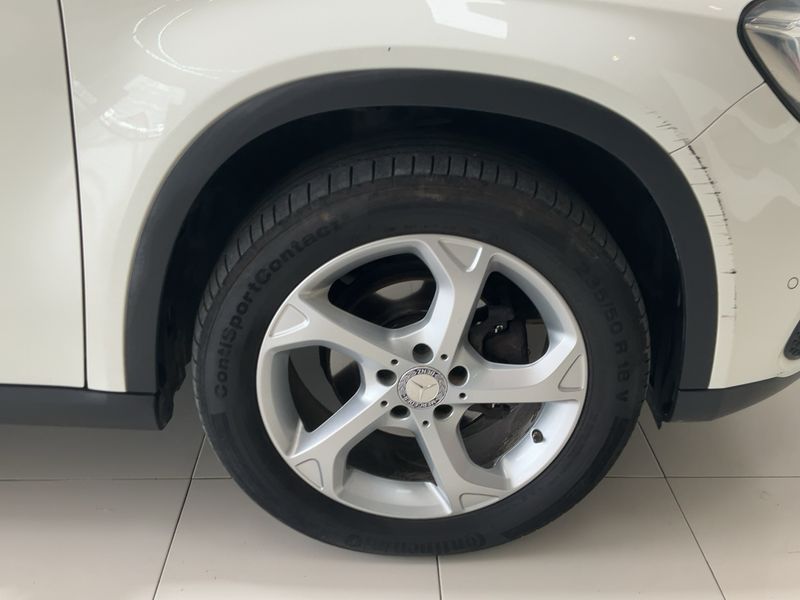Mercedes-Benz GLA-Klasse GLA 220 d 4Matic Urban 2017 – снимка 11