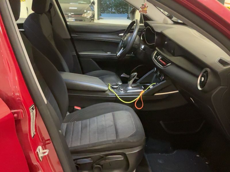 Alfa Romeo Stelvio 2.2 JTDM Business 2018 – снимка 16