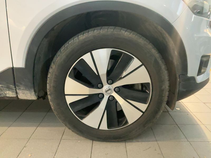 Volvo XC40 1.5 T5 Recharge Plug-in Hybrid Inscription Expression 2WD 2021 – снимка 11