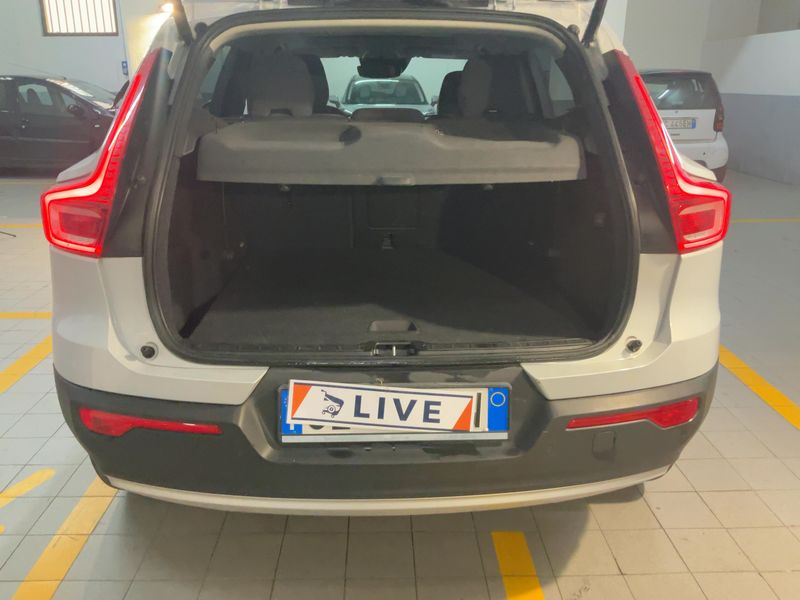 Volvo XC40 1.5 T5 Recharge Plug-in Hybrid Inscription Expression 2WD 2021 – снимка 15