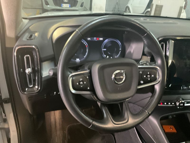 Volvo XC40 1.5 T5 Recharge Plug-in Hybrid Inscription Expression 2WD 2021 – снимка 22