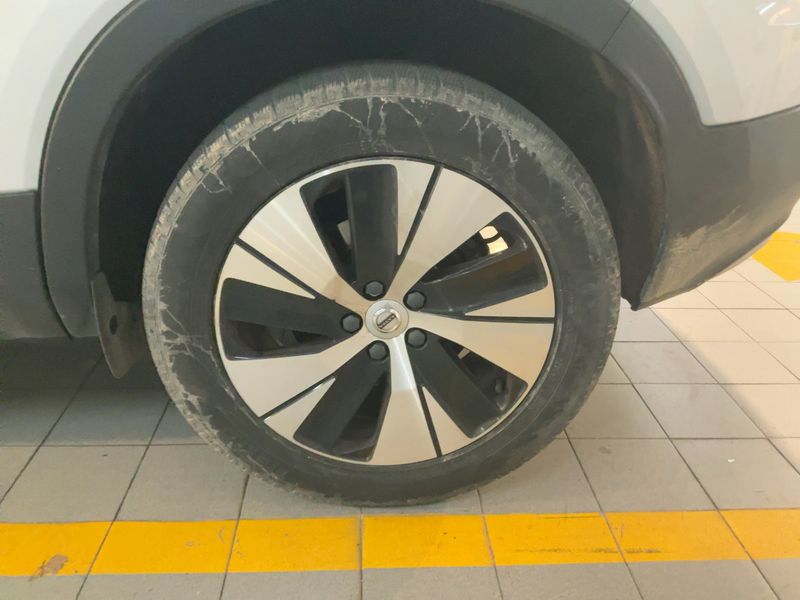 Volvo XC40 1.5 T5 Recharge Plug-in Hybrid Inscription Expression 2WD 2021 – снимка 5