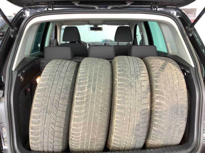 Volkswagen Tiguan 2.0 TDI Sport & Style BlueMotion Tech 2012 – снимка 16