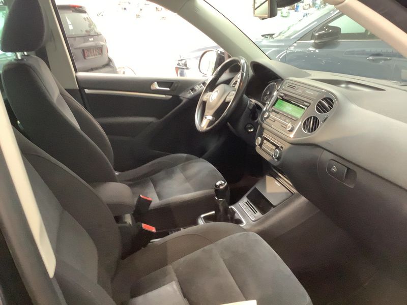 Volkswagen Tiguan 2.0 TDI Sport & Style BlueMotion Tech 2012 – снимка 17