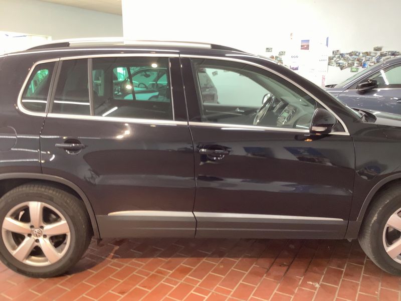 Volkswagen Tiguan 2.0 TDI Sport & Style BlueMotion Tech 2012 – снимка 10