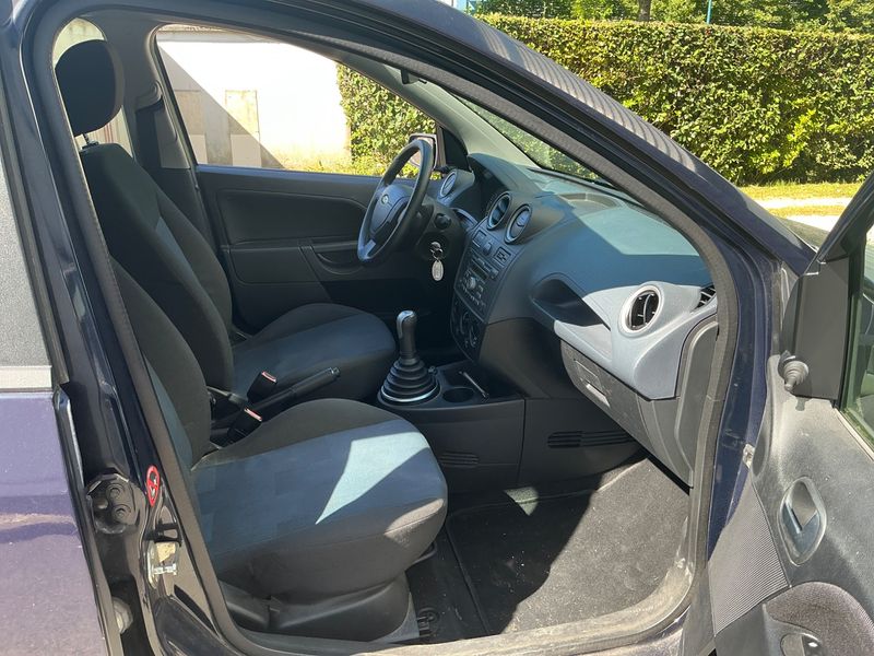 Ford Fiesta 1.3 Trend 2006 – снимка 3