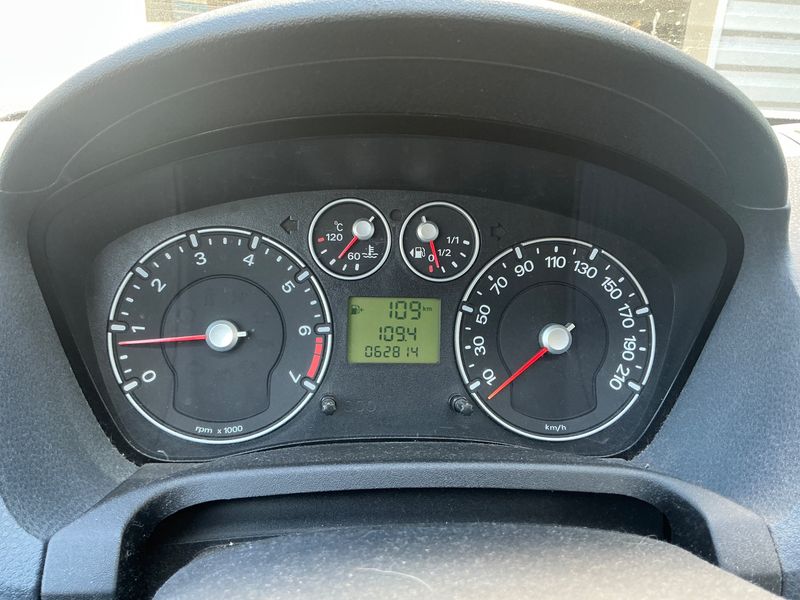 Ford Fiesta 1.3 Trend 2006 – снимка 4