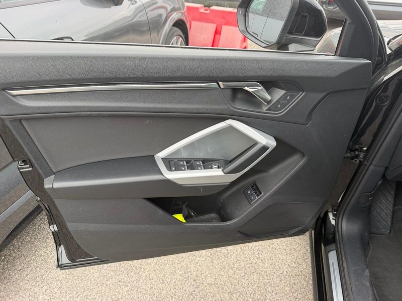 Audi Q3 Sportback 45 TFSIe S line 2022 – снимка 31