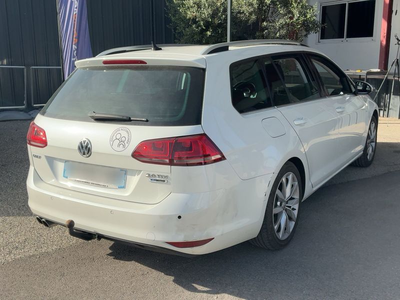 Volkswagen Golf VII 2.0 TDI Carat BlueMotion Tech 2016 – снимка 9
