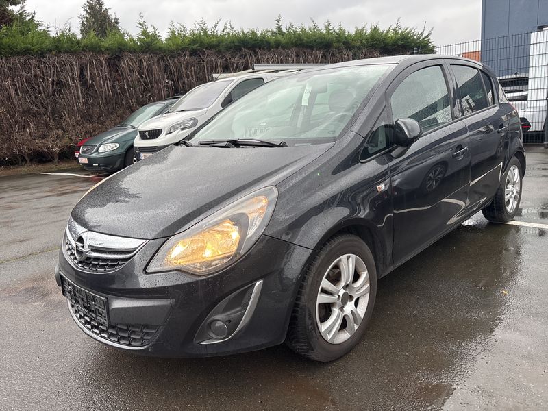Opel Corsa 1.3 CDTI Innovation 2014 – снимка 2