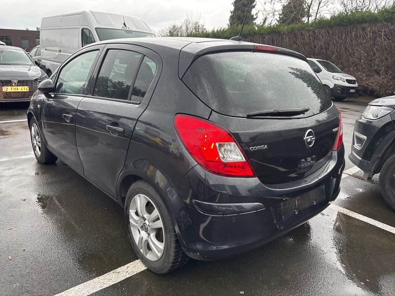 Opel Corsa 1.3 CDTI Innovation 2014 – снимка 3