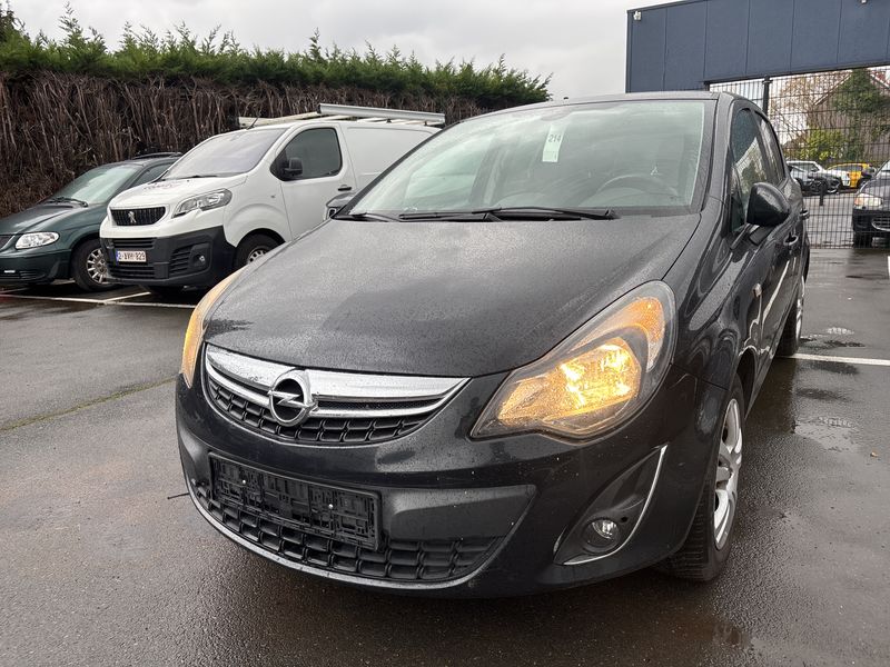 Opel Corsa 1.3 CDTI Innovation 2014 – снимка 1
