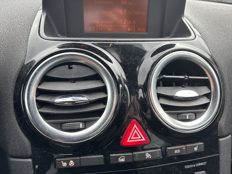 Opel Corsa 1.3 CDTI Innovation 2014 – снимка 33