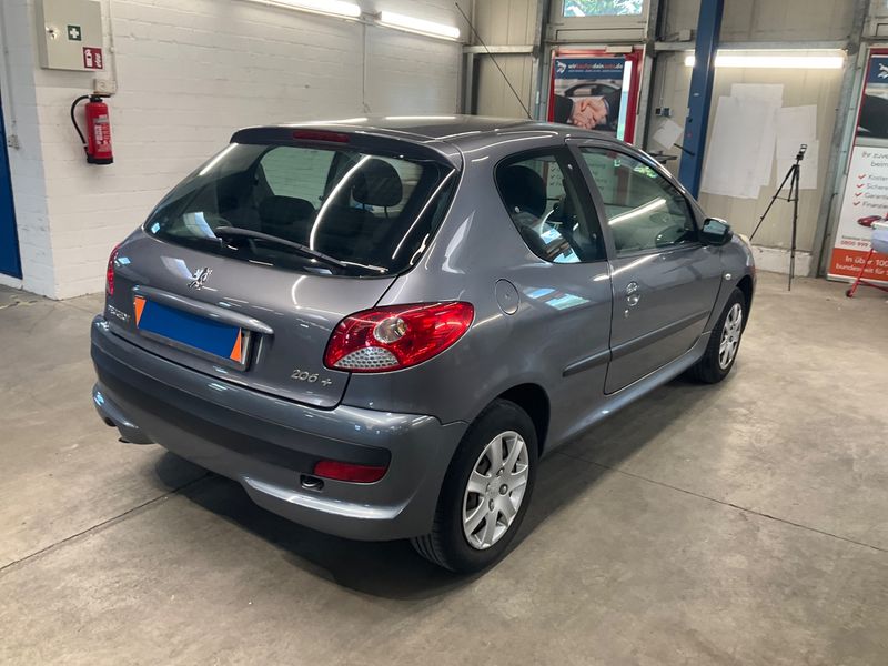 Peugeot 206+ 1.4 Basis 2010 – снимка 2