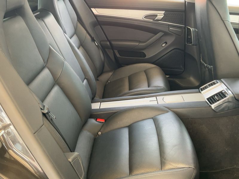 Porsche Panamera Diesel 2012 – снимка 19