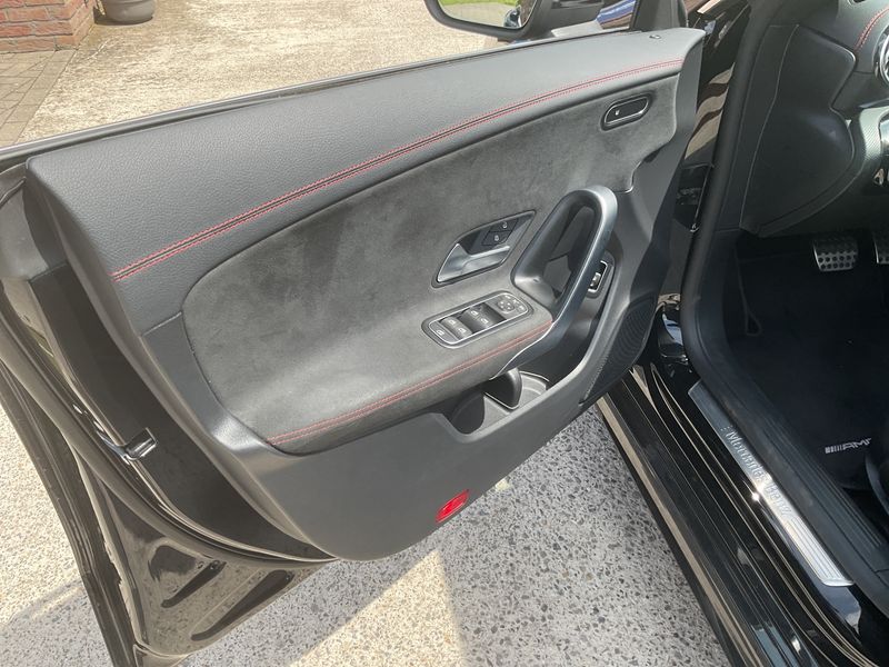 Mercedes-Benz CLA-Klasse CLA 250e AMG Line 2020 – снимка 24