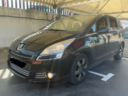 Peugeot 5008 1.6 HDi Active 2012 – снимка 1