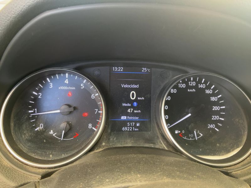 Nissan Qashqai 1.3 DIG-T Acenta 2020 – снимка 18