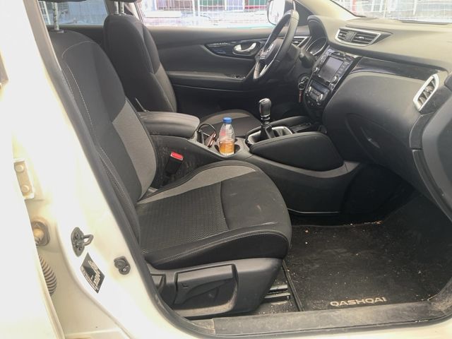 Nissan Qashqai 1.3 DIG-T Acenta 2020 – снимка 16