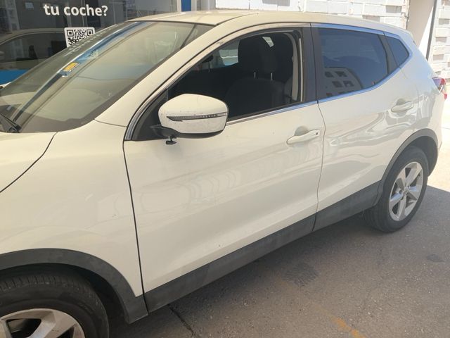 Nissan Qashqai 1.3 DIG-T Acenta 2020 – снимка 4