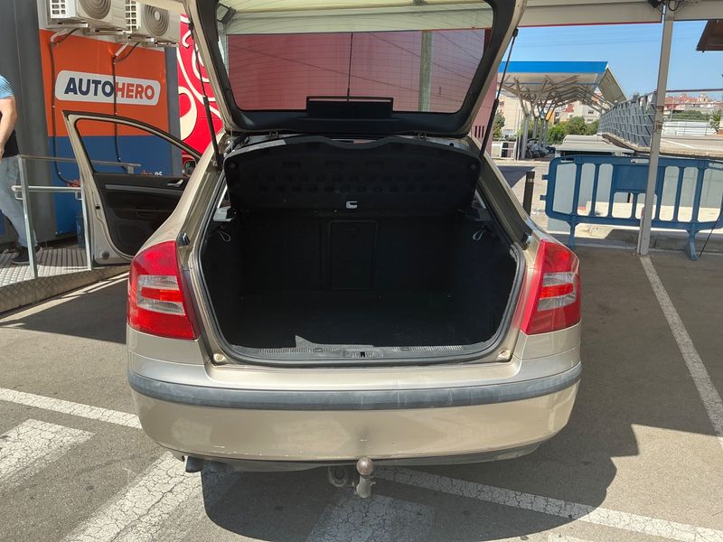 Skoda Octavia 2.0 TDI Elegance 2004 – снимка на щета