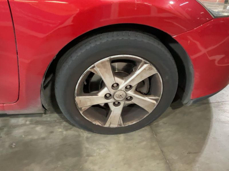 Toyota Auris 2.0 D-4D Active 2011 – снимка 11