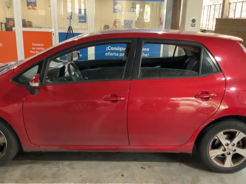 Toyota Auris 2.0 D-4D Active 2011 – снимка 4