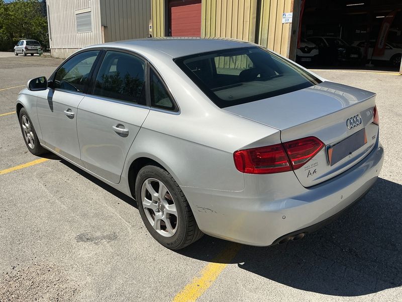Audi A4 2.0 TDI Ambiente 2012 – снимка 6