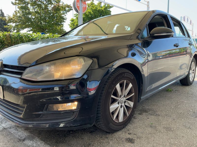 Volkswagen Golf VII 1.6 TDI Business BlueMotion Tech 2014 – снимка 2