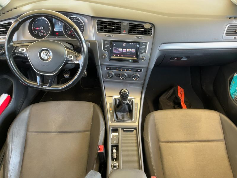 Volkswagen Golf VII 1.6 TDI Business BlueMotion Tech 2014 – снимка 17