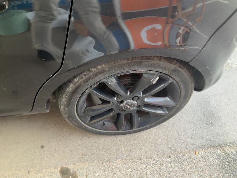 Opel Corsa 1.4 Color Edition 2012 – снимка 5