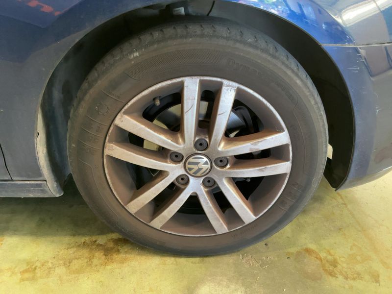 Volkswagen Golf VI 2.0 TDI Carat 2009 – снимка 11