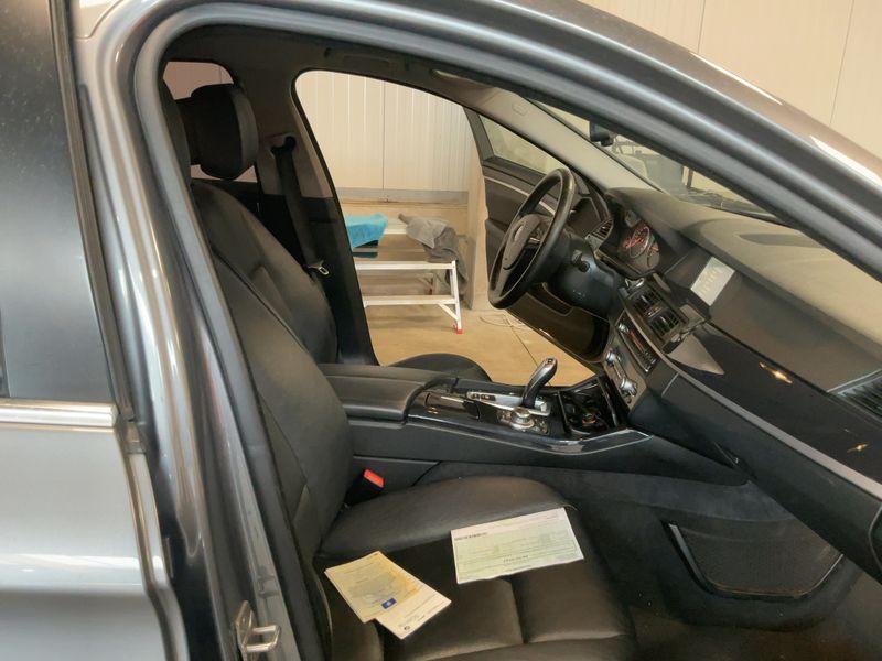 BMW 5er 520d 2012 – снимка 16