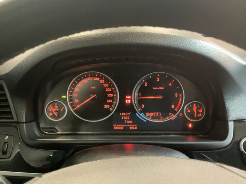 BMW 5er 520d 2012 – снимка 18