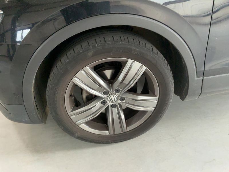 Volkswagen Tiguan 2.0 TDI Sport BlueMotion Tech 2018 – снимка 3