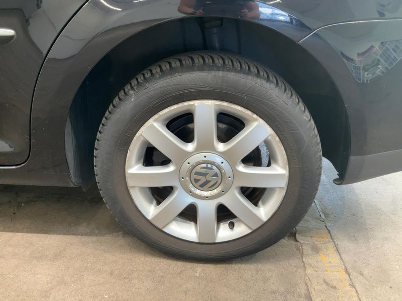 Volkswagen Touran 2.0 TDI Highline 2010 – снимка 5