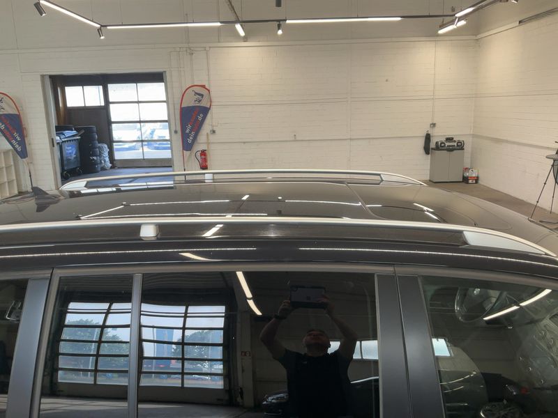 Volkswagen Touran 2.0 TDI Highline 2010 – снимка 13