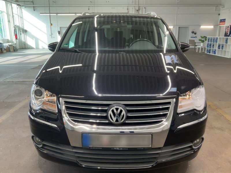 Volkswagen Touran 2.0 TDI Highline 2010 – снимка на щета 14