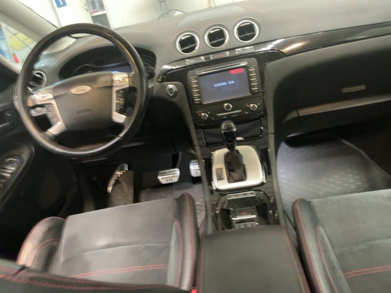 Ford S-Max 2.2 TDCi Titanium S 2011 – снимка 18