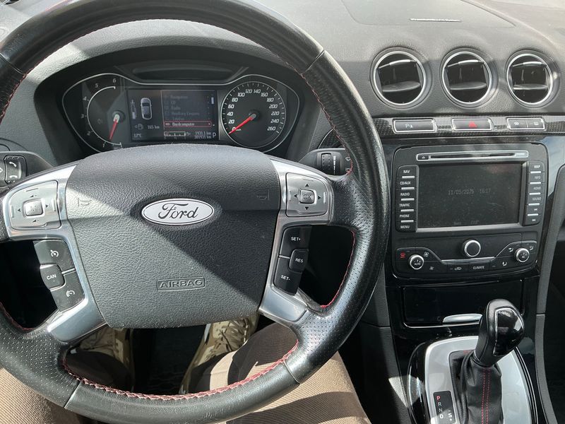 Ford S-Max 2.2 TDCi Titanium S 2011 – снимка 19