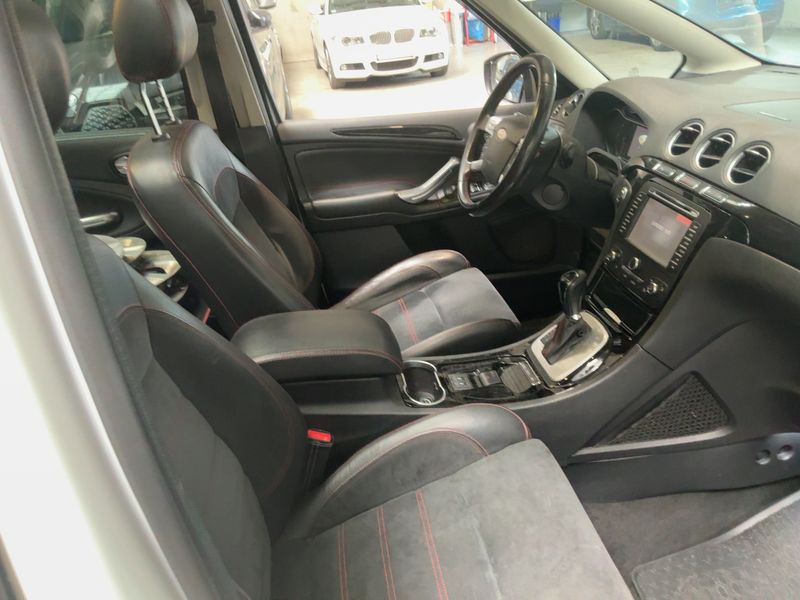 Ford S-Max 2.2 TDCi Titanium S 2011 – снимка 17