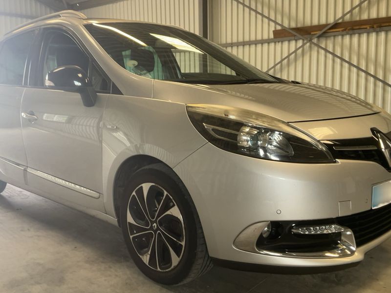 Renault Grand Scenic 1.6 dCi BOSE Edition 2016 – снимка 12