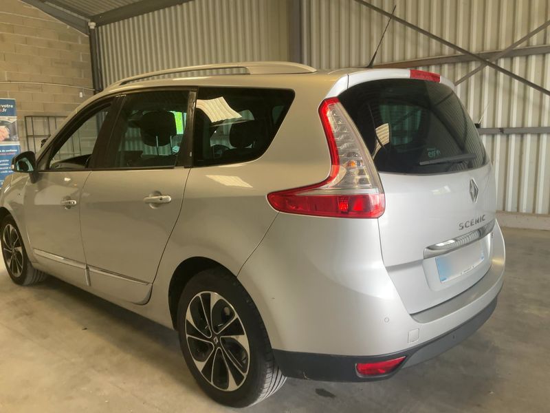 Renault Grand Scenic 1.6 dCi BOSE Edition 2016 – снимка 6