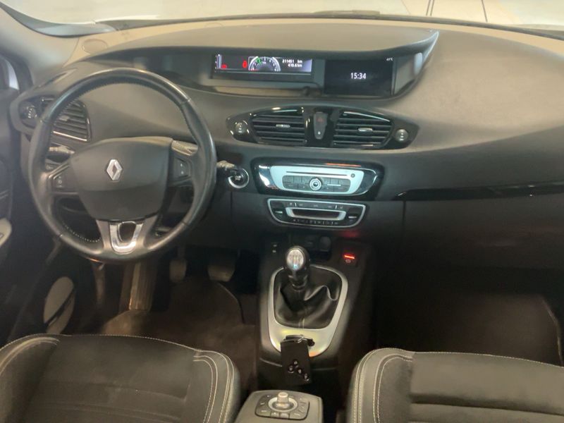 Renault Grand Scenic 1.6 dCi BOSE Edition 2016 – снимка 17