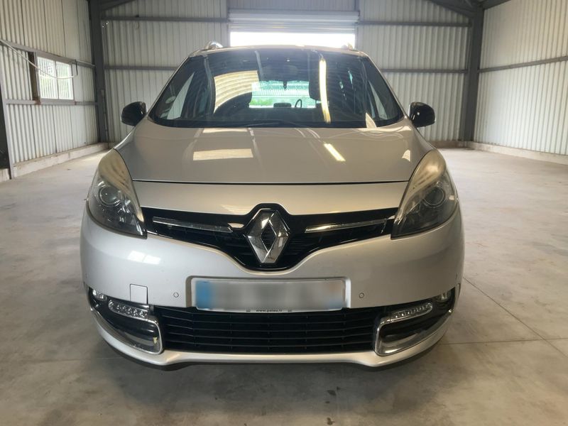 Renault Grand Scenic 1.6 dCi BOSE Edition 2016 – снимка 14