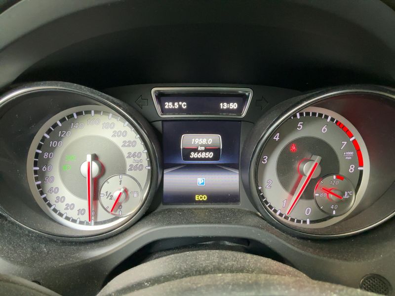 Mercedes-Benz CLA-Klasse CLA 180 Urban 2014 – снимка 18