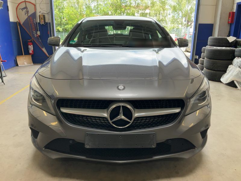Mercedes-Benz CLA-Klasse CLA 180 Urban 2014 – снимка 14