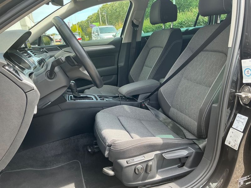 Volkswagen Passat 2.0 TDI Business 2023 – снимка 16